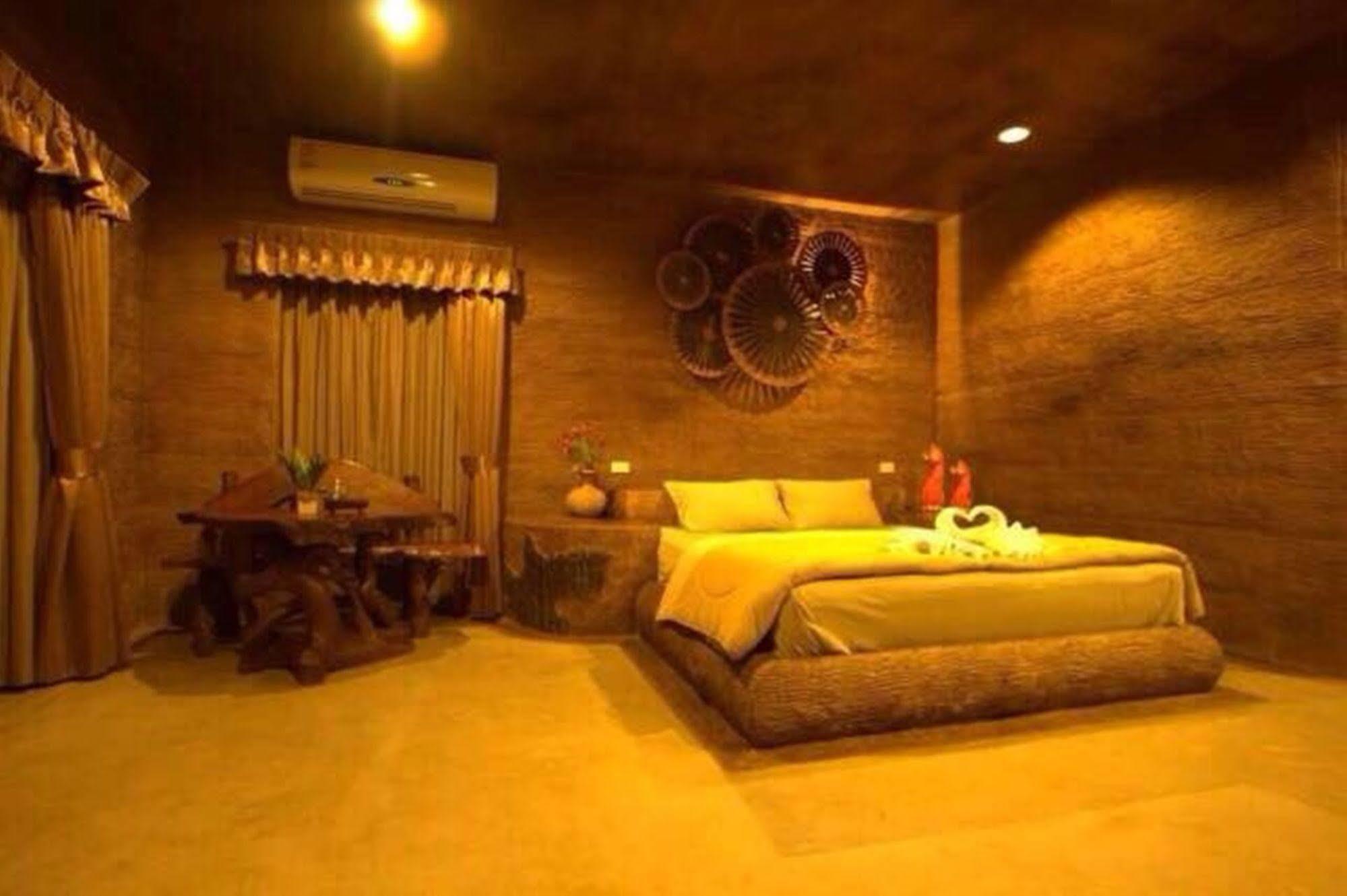 Timberland And Fruit Resort Pong Yo Bagian luar foto